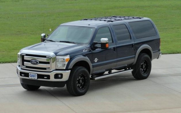 Ford Excursion 2 630x394