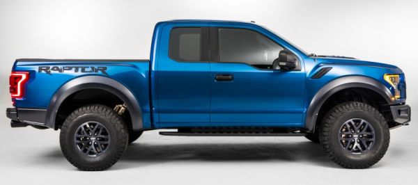 Ford F 150 Raptor side